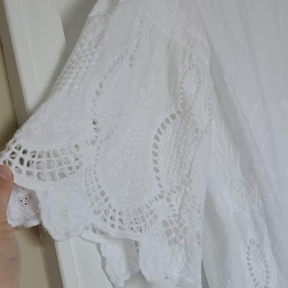 Alessa W white cotton eyelet bell sleeve blouse size 10 - Picture 5 of 6